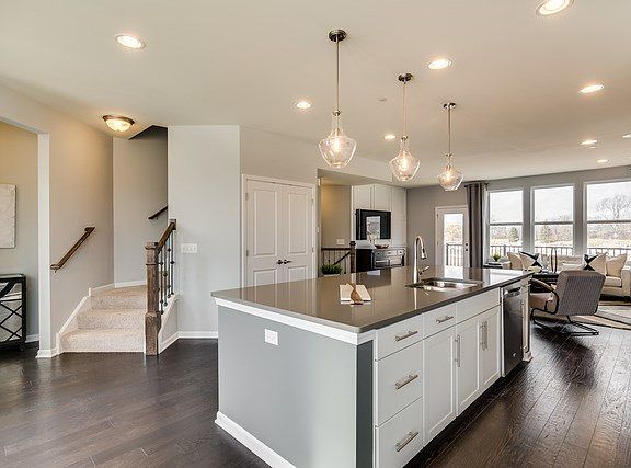 5th image of 3552 Irving Pl #0