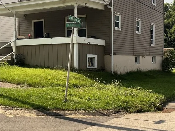 31 W Highland Ave, Uniontown, PA 15401