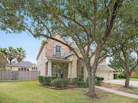 3rd image of 5204 Cross Creek Ct