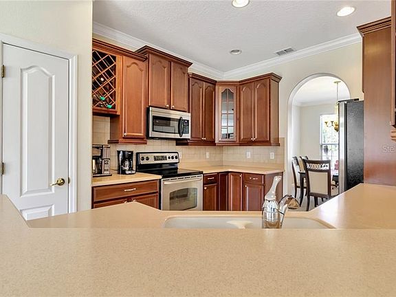 5th image of 4917 Legacy Oaks Dr