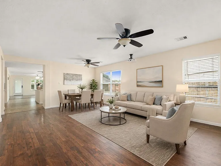 15906 Arapaho Bend Ln — Photo 2