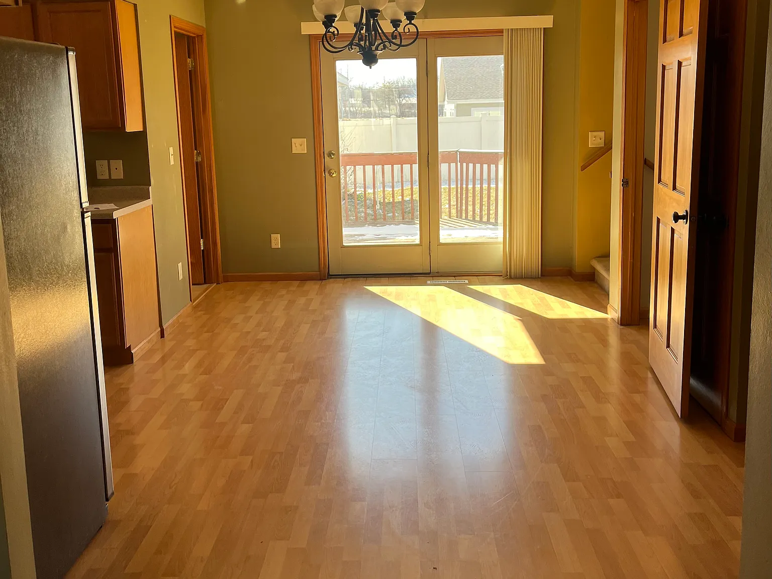 4 bed, 2850 sqft, $1,500 — Photo 4