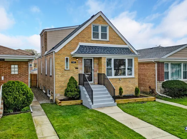 7417 N Oconto Ave, Chicago, IL 60631