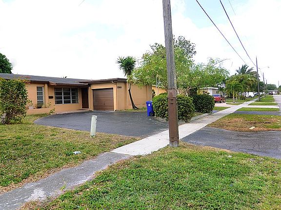 3rd image of 8360 NW 21st Ct