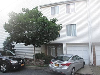 2nd image of 176 Jamie Ln