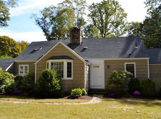 26 Woodland Rd, Pound Ridge, NY 10576