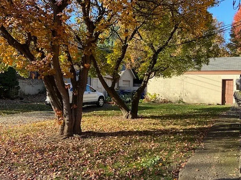 S 3rd 929 & 937 MLR — Photo 10