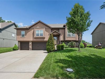 8905 N Agnes Ave, Kansas City, MO, 64156