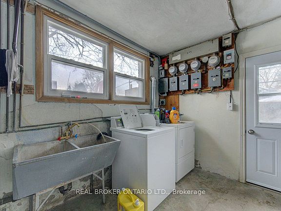 2nd image of 109 Eton Dr