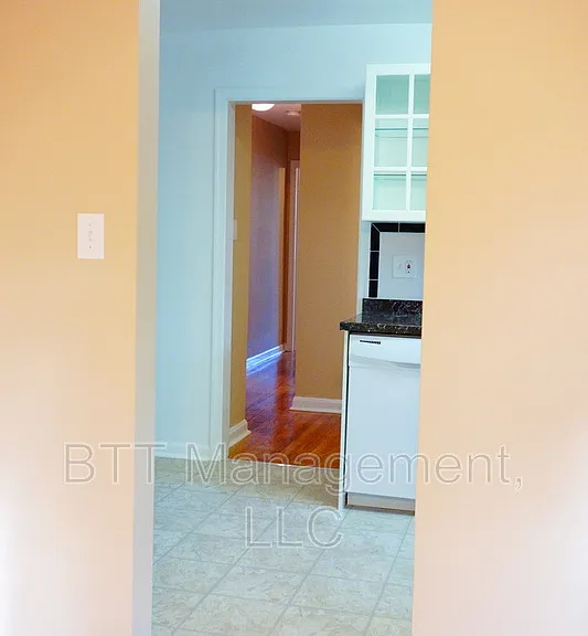 8203 Garland Ave #4 — Photo 15
