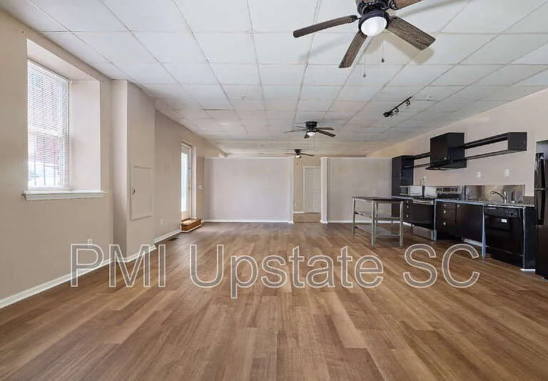 101 Silver St #101 — Photo 6