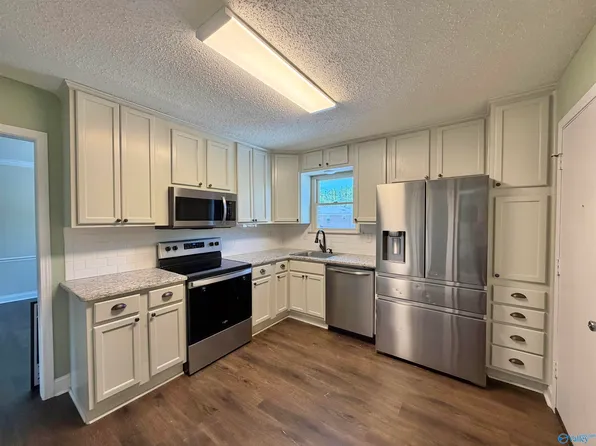 1208 Willowbrook Dr SE APT C, Huntsville, AL 35802