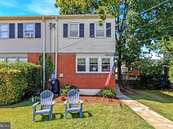 6928 University Dr, Alexandria, VA 22307