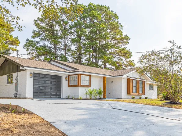 707 Norwood Ln, Hearne, TX 77859