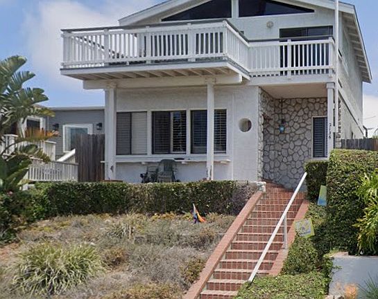 2nd image of 2136 Monterey Blvd