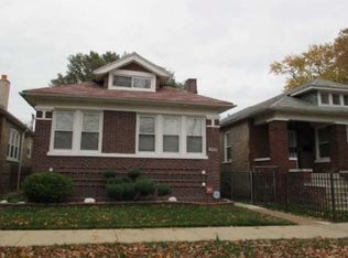 8351 S Oglesby Ave, Chicago, IL
