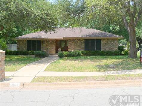 4th image of 3109 Dunes Pl