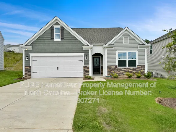 3952 Ashton Dr NW, Conover, NC 28613