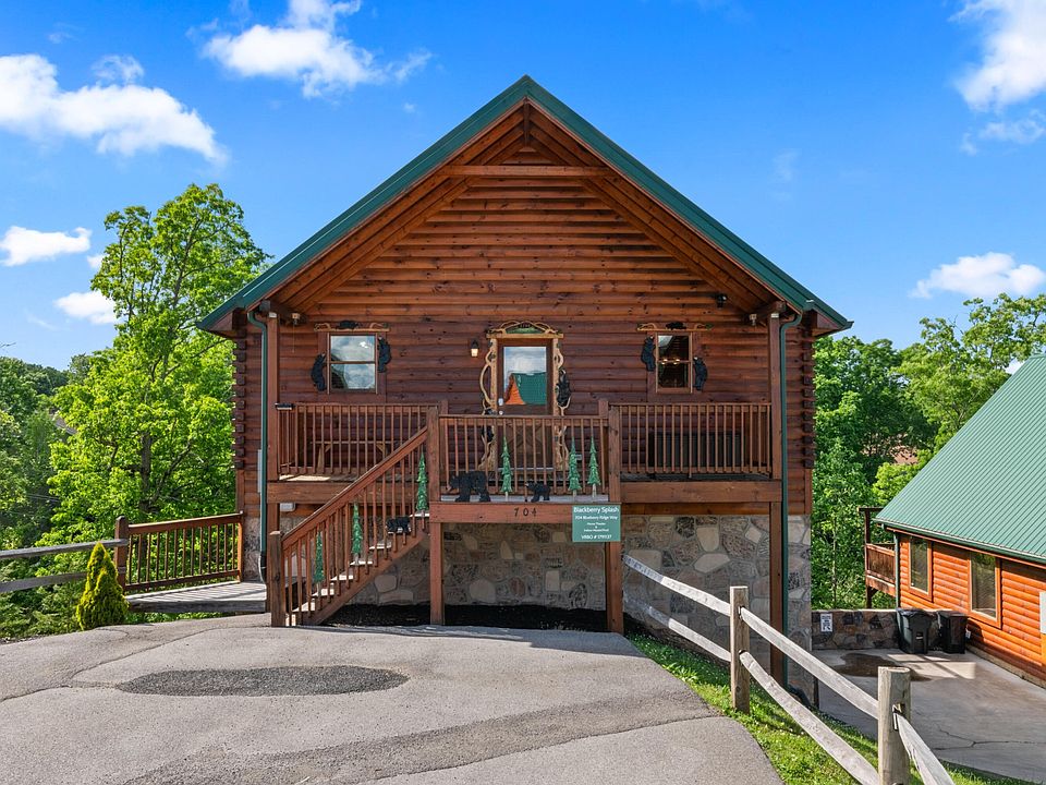 1st image of 704 Blueberry Ridge Way