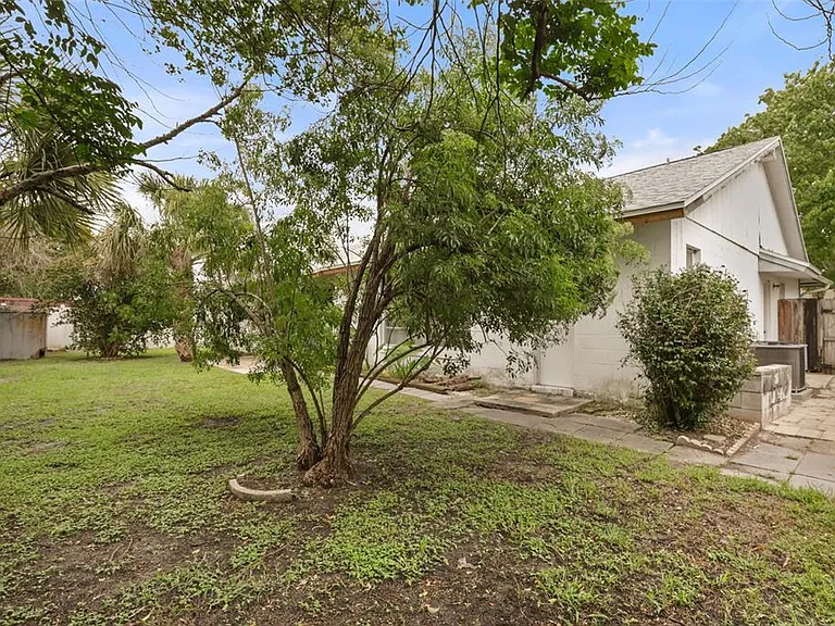 12136 Shallot St — Photo 24