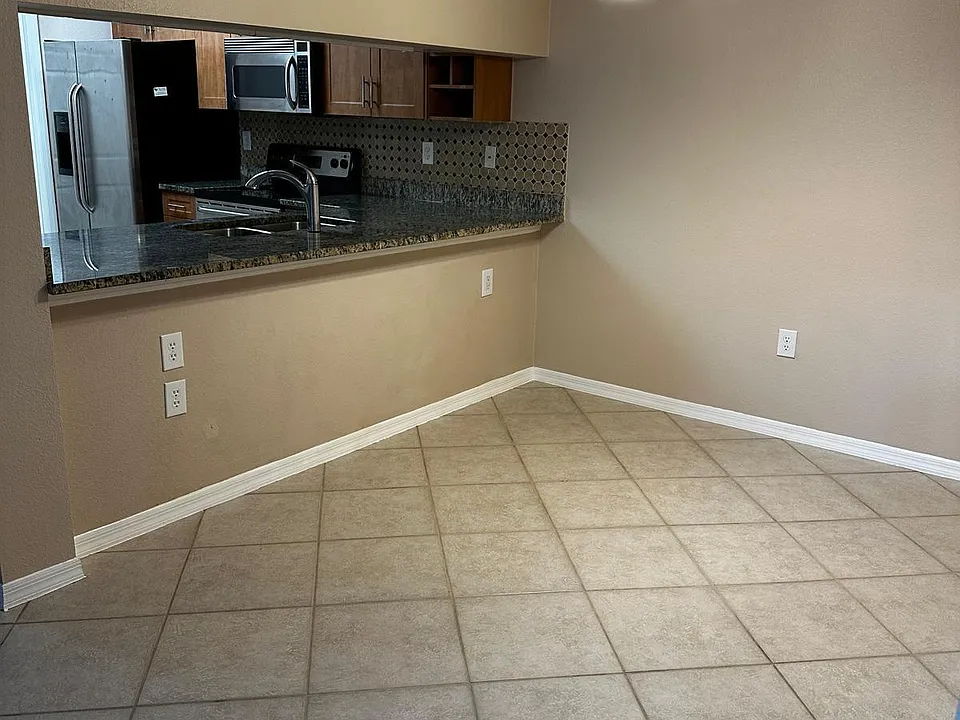 6511 Emerald Dunes Dr #206