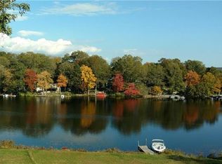 46 Soap House Ln, Hope Valley, RI 02832