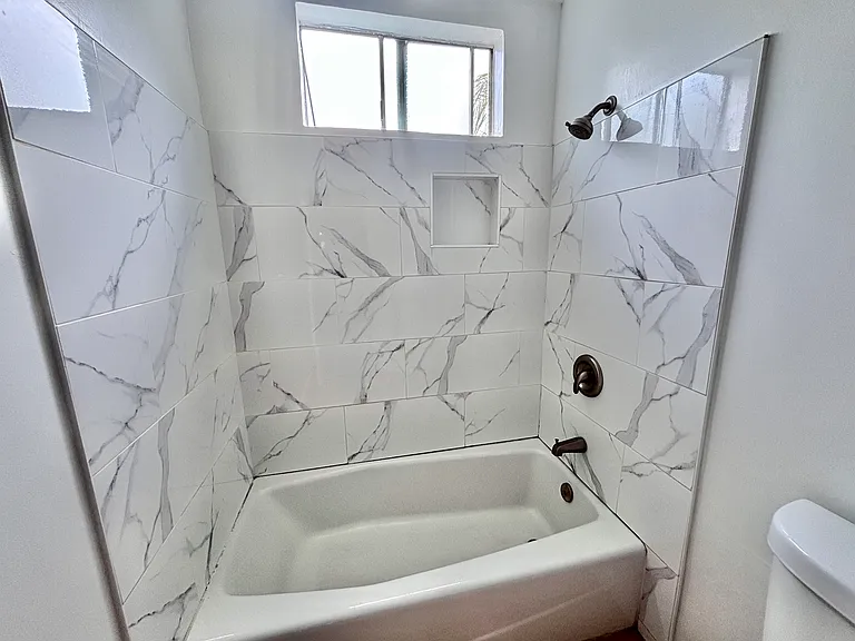 382 W Ramona St #C — Photo 7