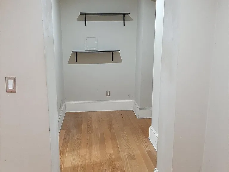 1 Hillside Ave #1A — Photo 3