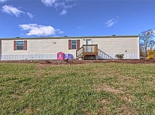 74 Baby Jane Ln, Hendersonville, NC 28792