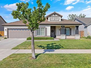 868 N Deanza Rd, Hanford, CA 93230