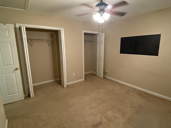 2nd image of 2992 Woodrich Dr #1