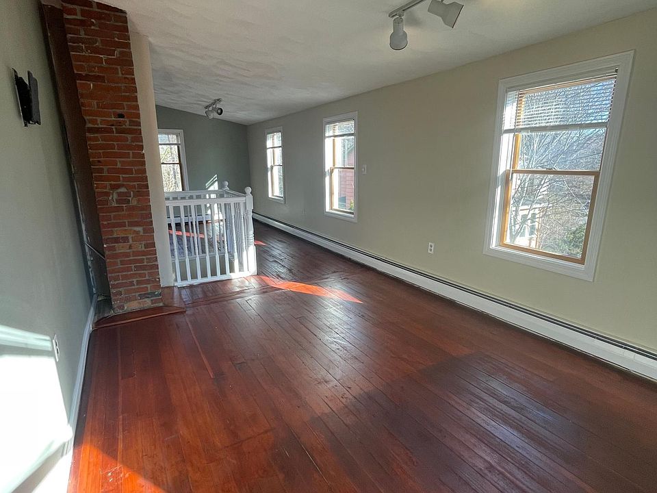Sunny room with lots of natural light
