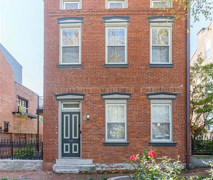 908 Hickory St — Photo 1