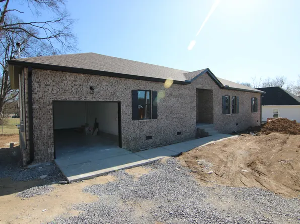 101 N Statesville Ave, Watertown, TN 37184