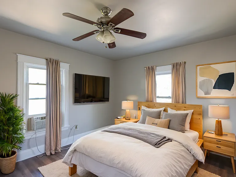 2545 Cleinview Ave #2 — Photo 5