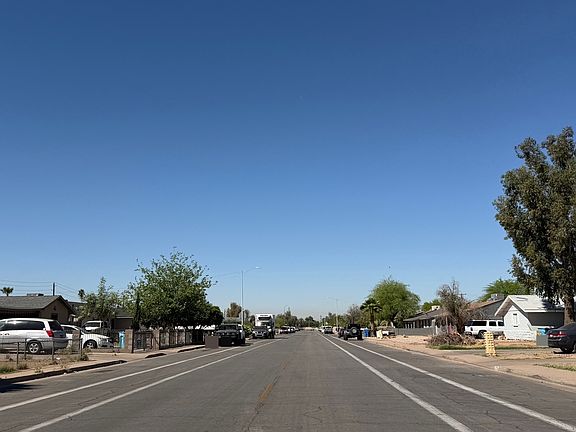 5th image of 6727 W Campbell Ave