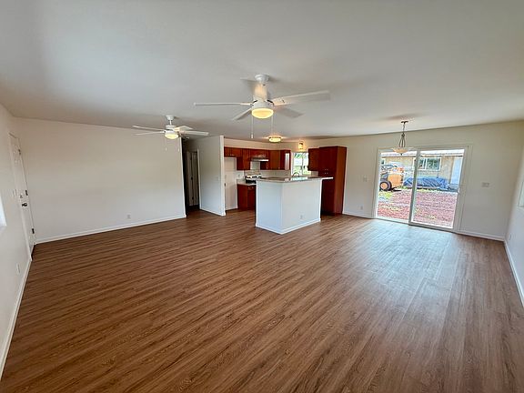 3rd image of 16-2091 King Kamehameha Blvd