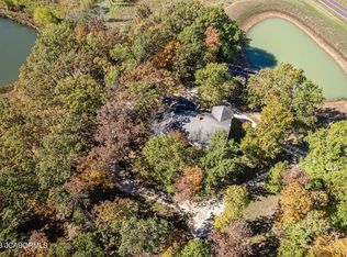 8713 Tanner Bridge Rd, Jefferson City, MO 65101
