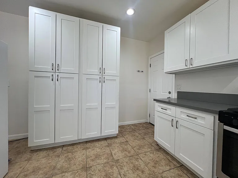 Main Home Kitchen