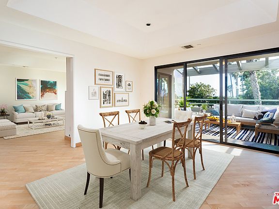 5th image of 20 Ocean Park Blvd Unit 9