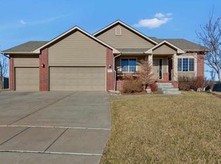 2655 N Woodridge Ct, Wichita, KS 67226