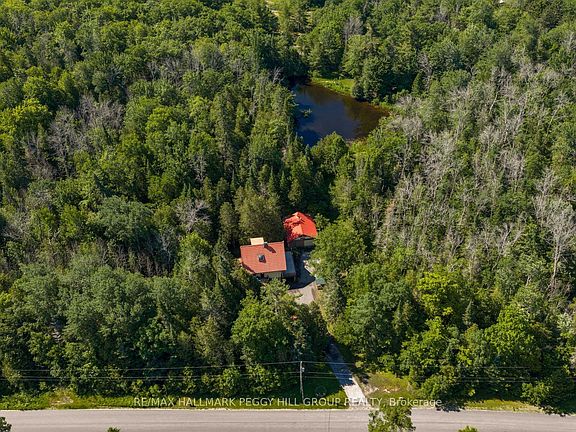 3rd image of 157 Baxter Loop Rd