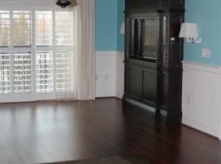 5 Park Pl APT 726, Annapolis, MD 21401