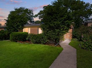 9306 Lavergne Ave, Skokie, IL 60077