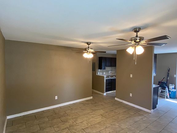 4th image of 130 Farrel Dr