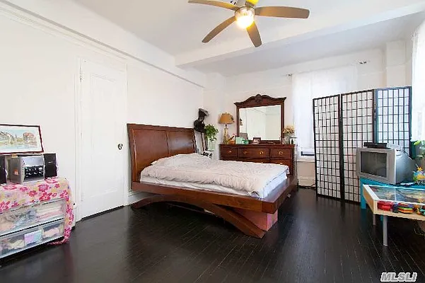 Sold by Century 21 American Homes | media 14
