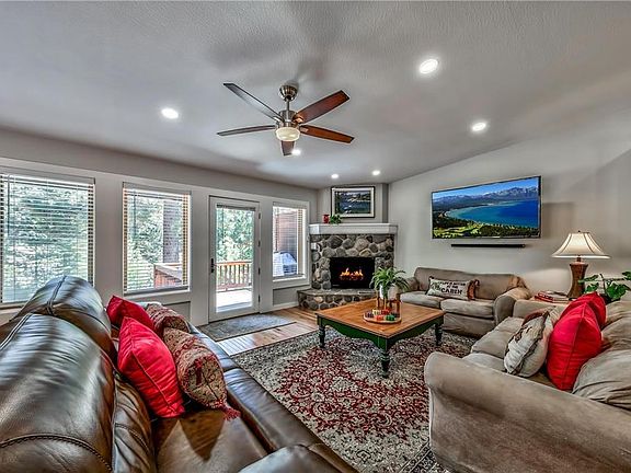 3rd image of 929 Northwood Blvd #10