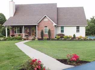 5240 Harmony Grove Rd, Hopkinsville, KY 42240