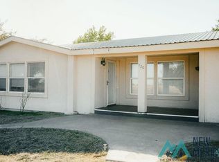 520 N 10th St, Melrose, NM 88124