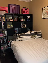 Rented by R New York